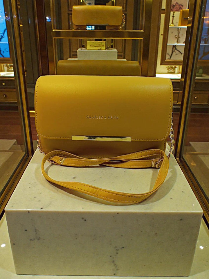 VIB - 001 ( Gold Beige )
